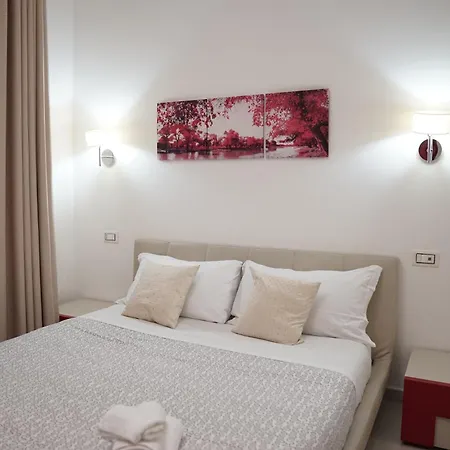 La Vie En Rose Frühstückspension 4*