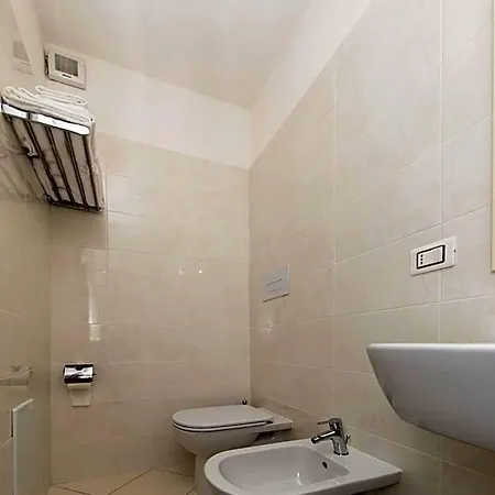 La Vie En Rose Bed & Breakfast 4*